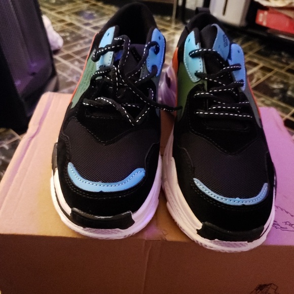 OFF MARKET SNEAKERS. - Picture 2 of 5